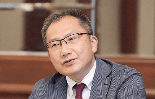 迎 寛 先生
