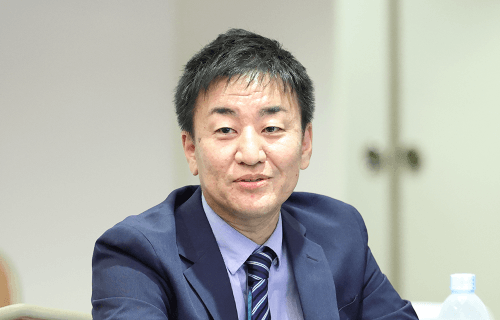 影向 晃 先生